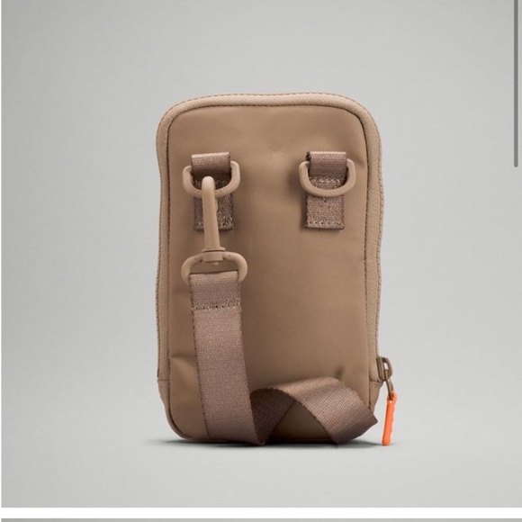 lululemon athletica Silver and Tan Crossbody Bag - Picture 2 of 13